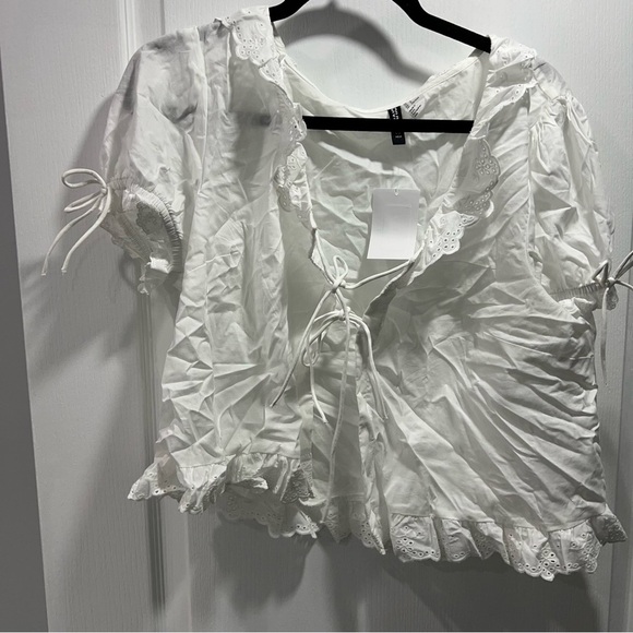 H&M White Ruffle-Trimmed Cotton Blouse L - Picture 2 of 5